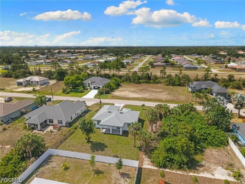 1337 NE 33rd Street Cape Coral FL 33909
