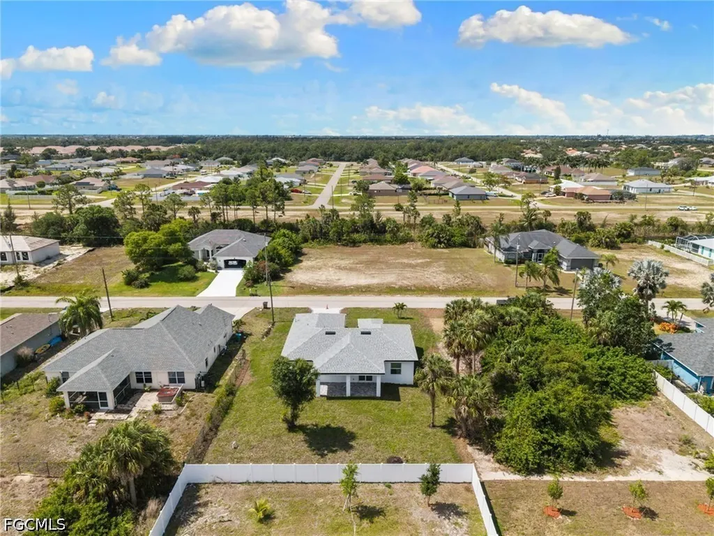 1337 NE 33rd Street Cape Coral FL 33909