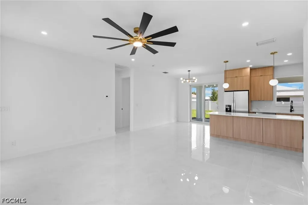 1337 NE 33rd Street Cape Coral FL 33909