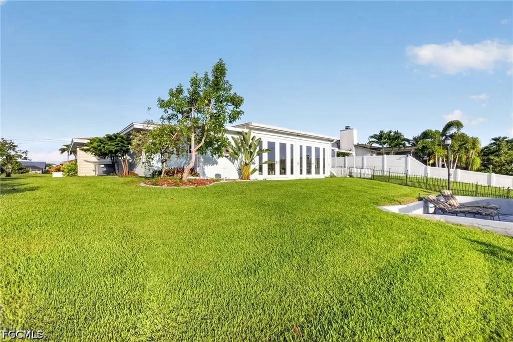3336 SE 19th Avenue Cape Coral FL 33904