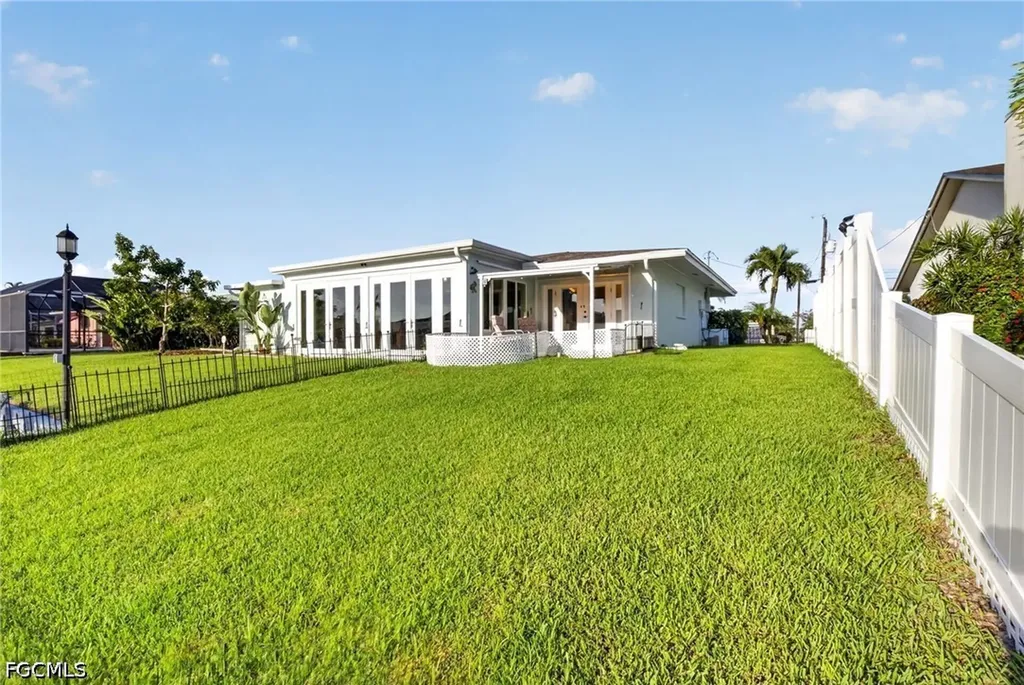 3336 SE 19th Avenue Cape Coral FL 33904