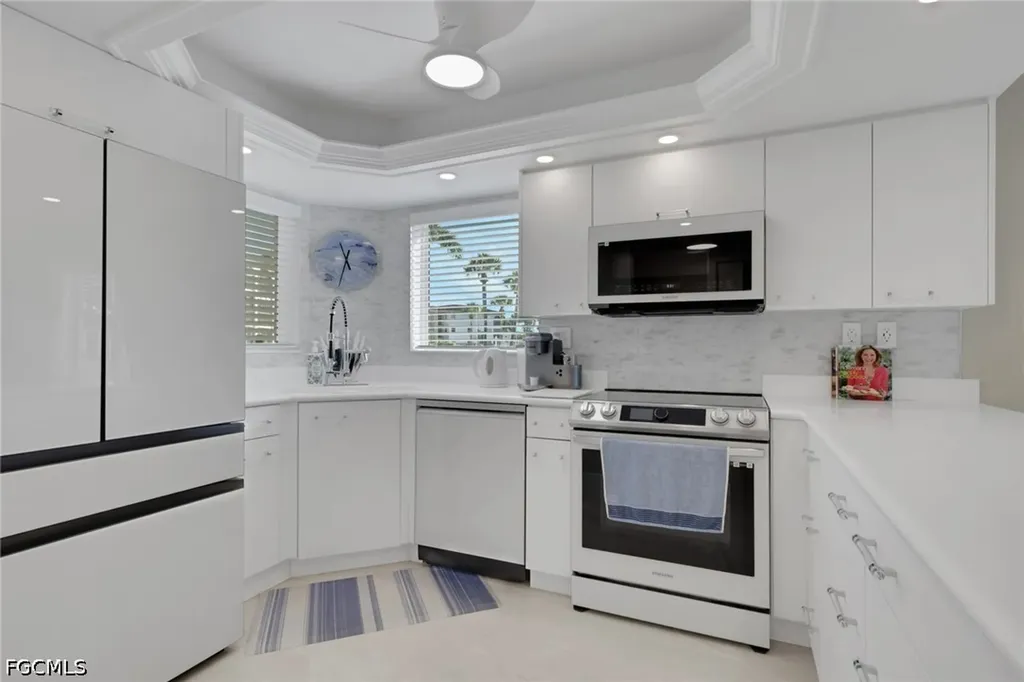 9 High Point Circle N Naples FL 34103