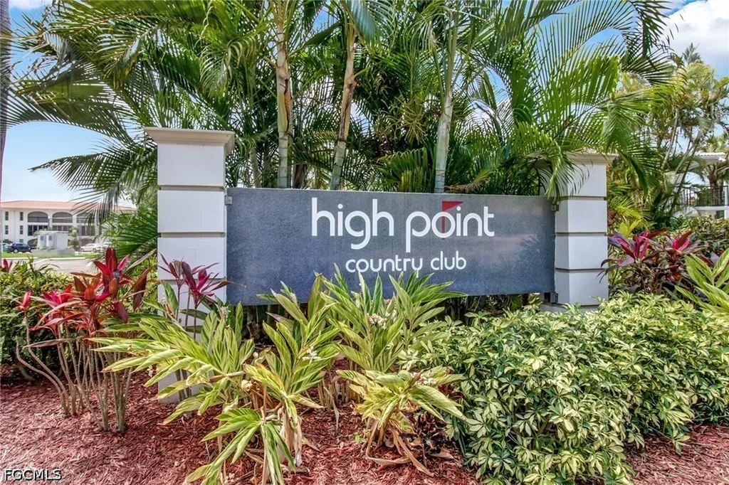 9 High Point Circle N Naples FL 34103