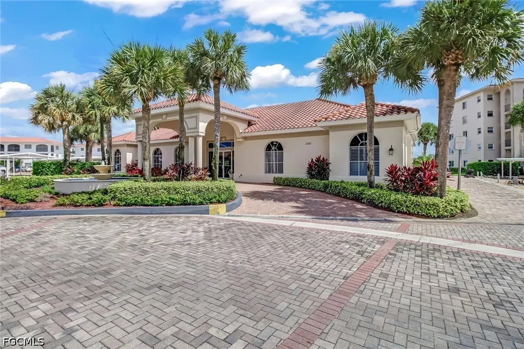 9 High Point Circle N Naples FL 34103