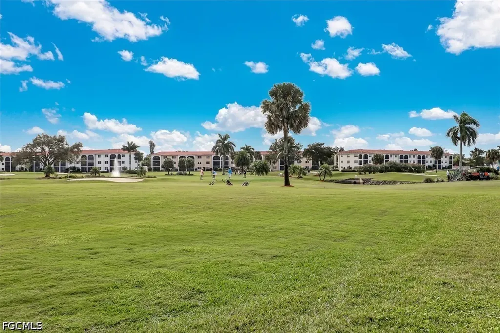 9 High Point Circle N Naples FL 34103