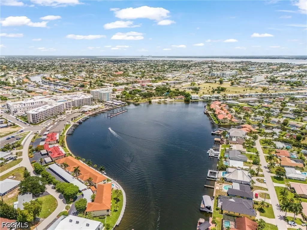 408 Tudor Drive Cape Coral FL 33904