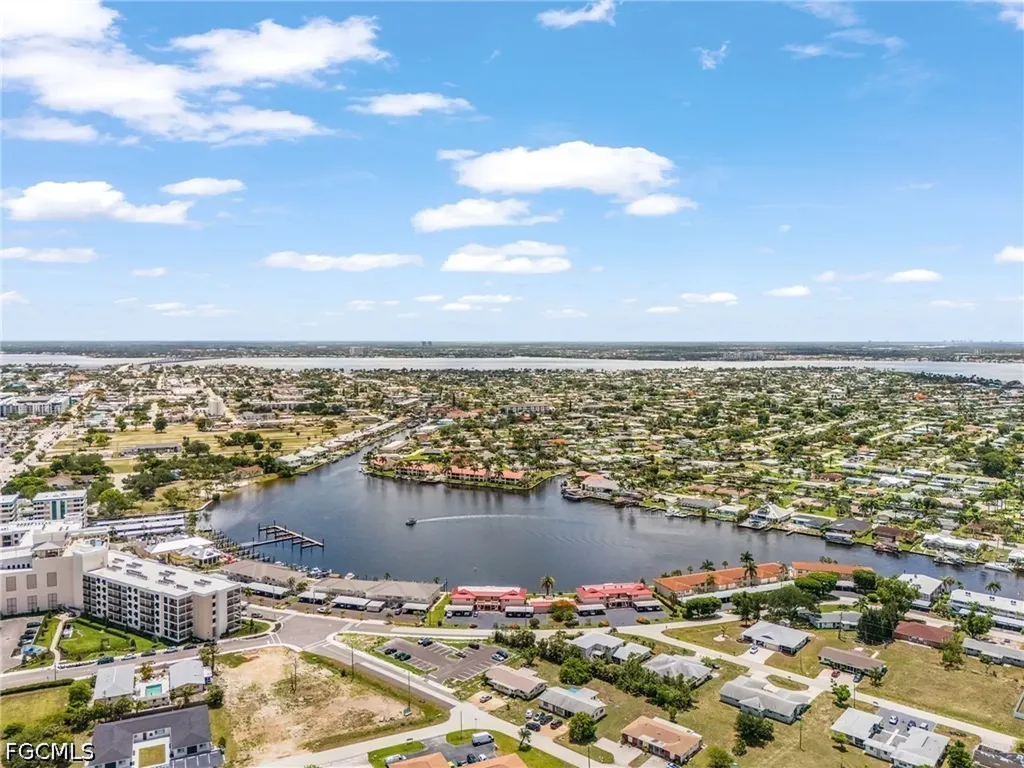 408 Tudor Drive Cape Coral FL 33904