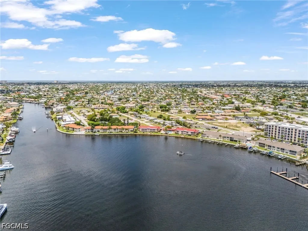 408 Tudor Drive Cape Coral FL 33904