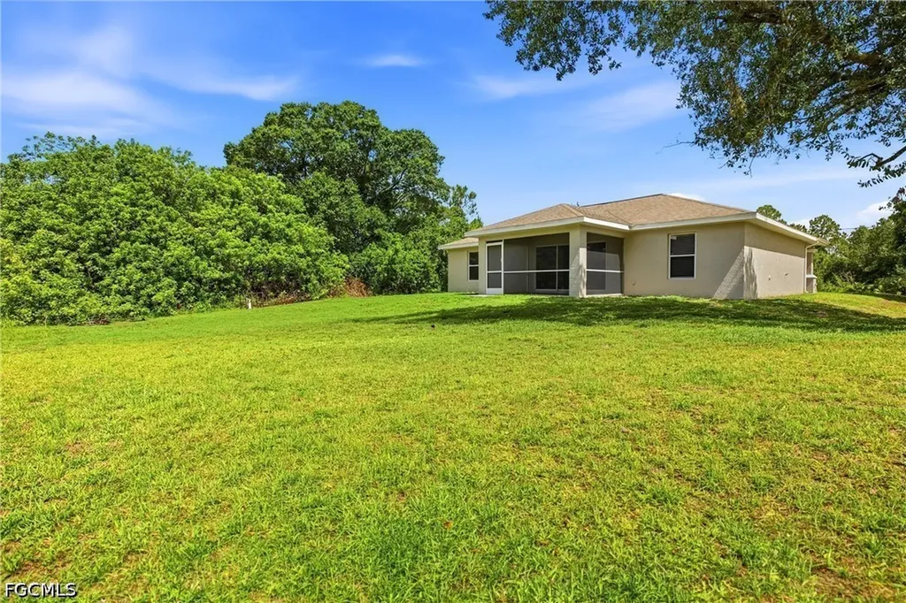 1036 Belmont Street E Lehigh Acres FL 33974