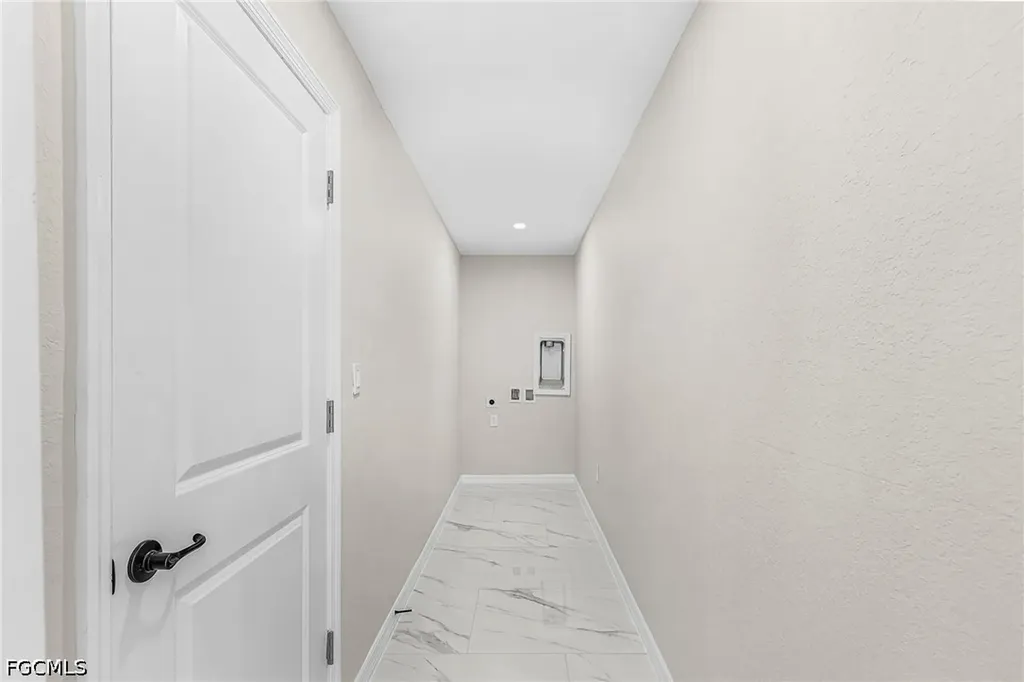 1723 NE 1st Avenue Cape Coral FL 33909