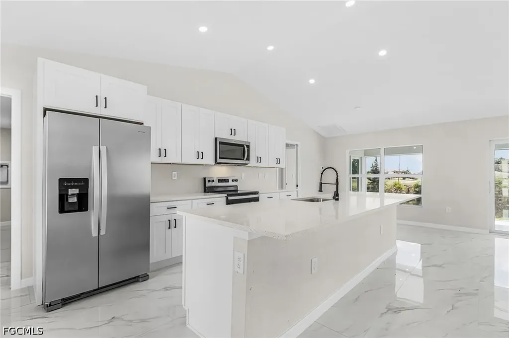 1723 NE 1st Avenue Cape Coral FL 33909