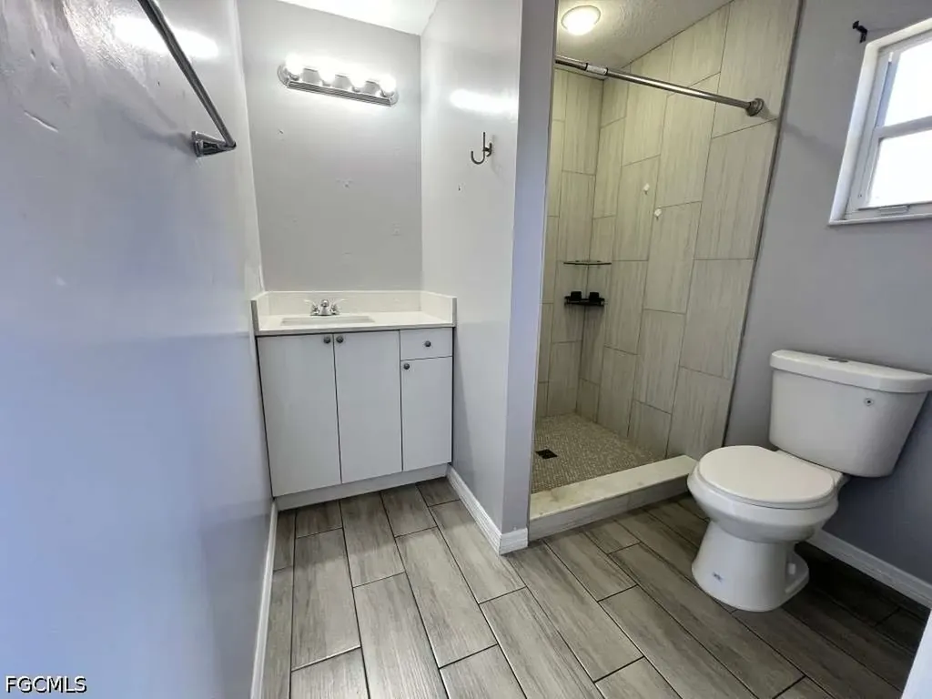 715 SE 24th Avenue Cape Coral FL 33990