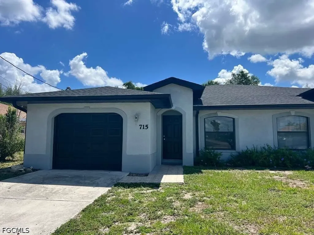 715 SE 24th Avenue Cape Coral FL 33990