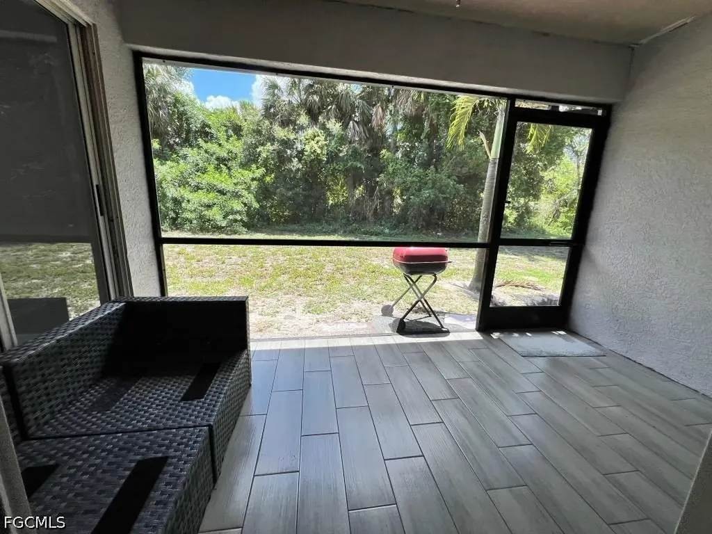 715 SE 24th Avenue Cape Coral FL 33990