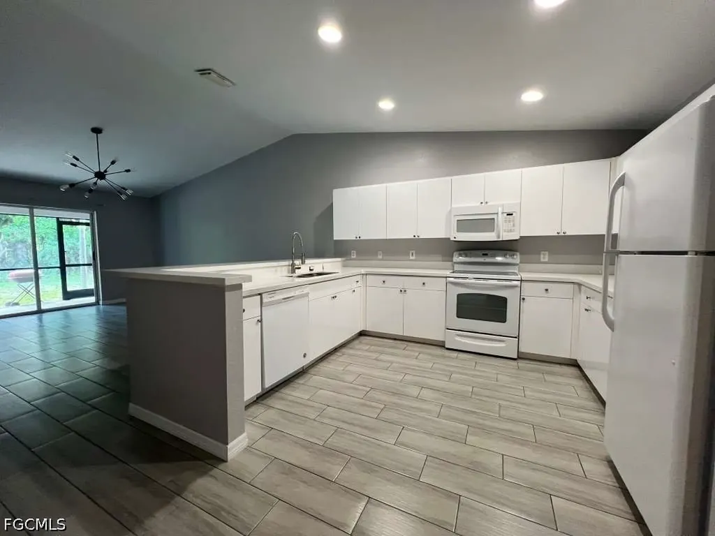 715 SE 24th Avenue Cape Coral FL 33990