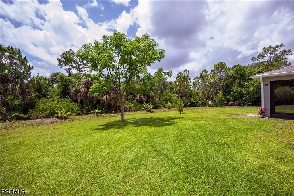 2495 Ciales Court Cape Coral FL 33909