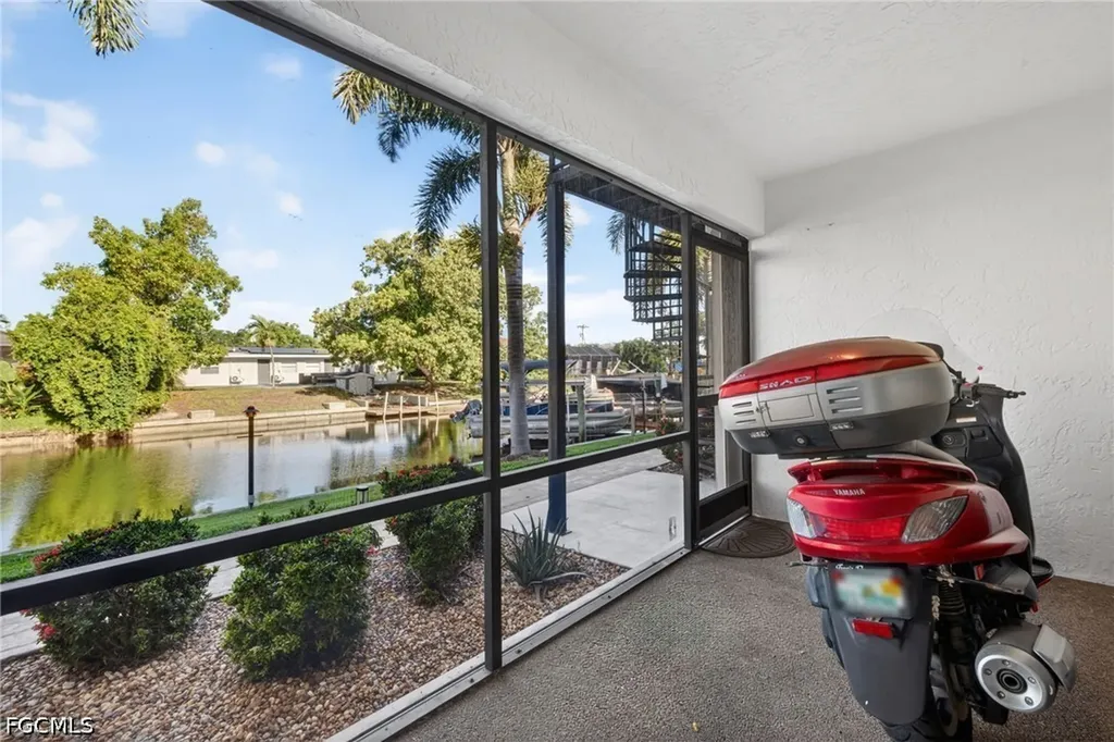 4904 Vincennes Street Cape Coral FL 33904