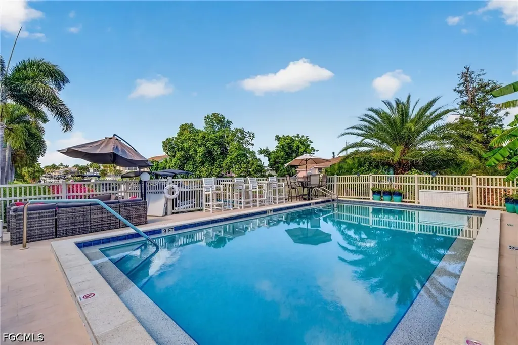 4904 Vincennes Street Cape Coral FL 33904