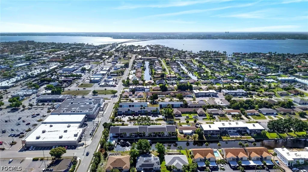 4904 Vincennes Street Cape Coral FL 33904