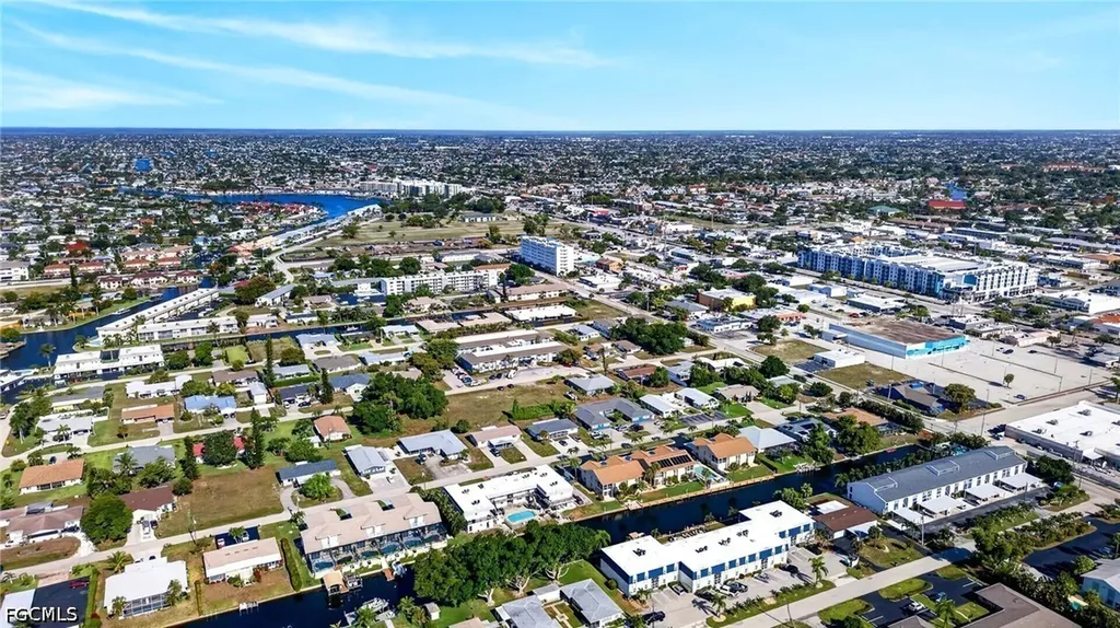 4904 Vincennes Street Cape Coral FL 33904