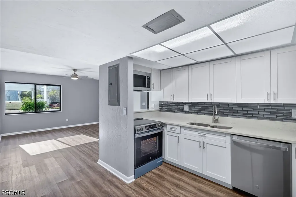 4904 Vincennes Street Cape Coral FL 33904