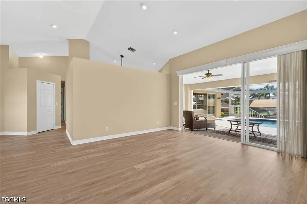 5329 SW 8th Court Cape Coral FL 33914
