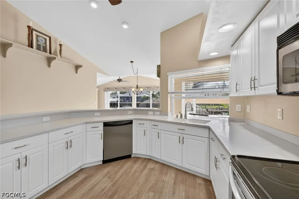 5329 SW 8th Court Cape Coral FL 33914