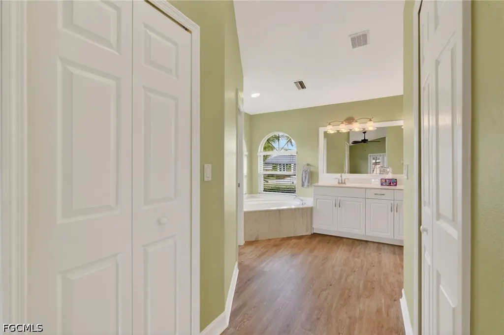 5329 SW 8th Court Cape Coral FL 33914