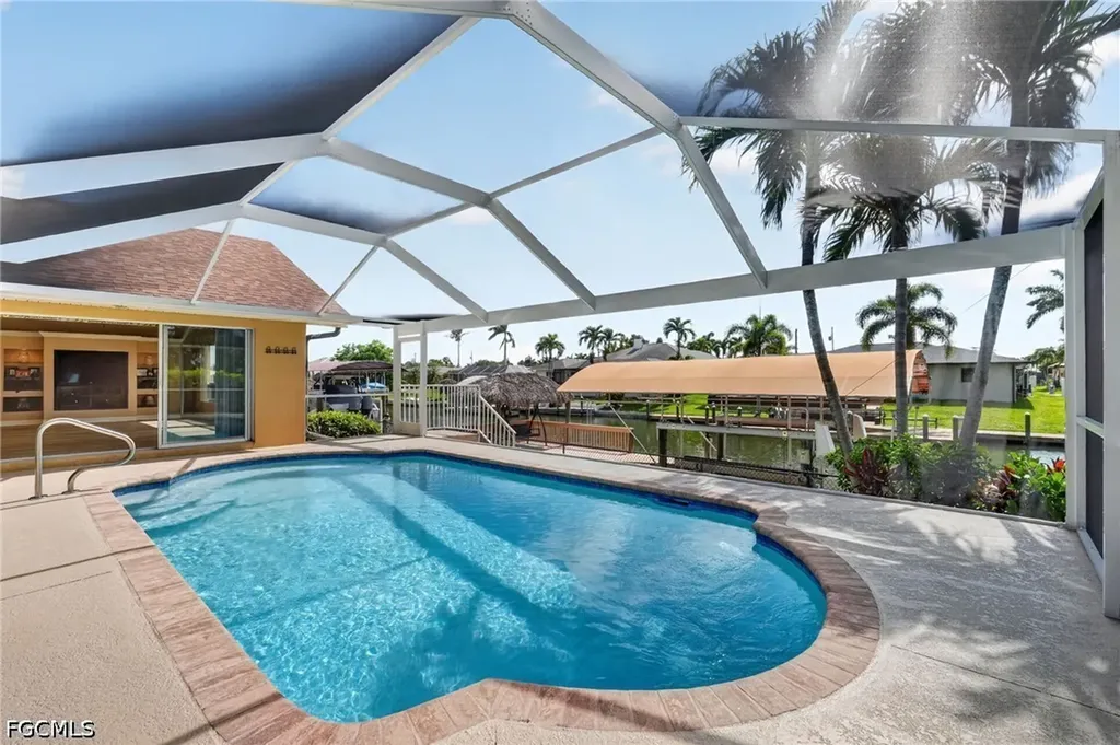 5329 SW 8th Court Cape Coral FL 33914