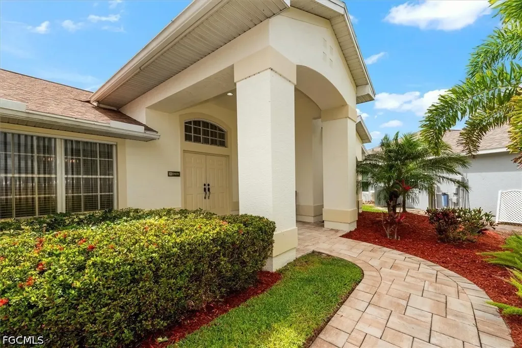 9241 Bramble Court Fort Myers FL 33919