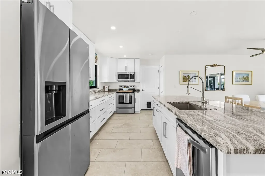 3009 SE 19th Place Cape Coral FL 33904