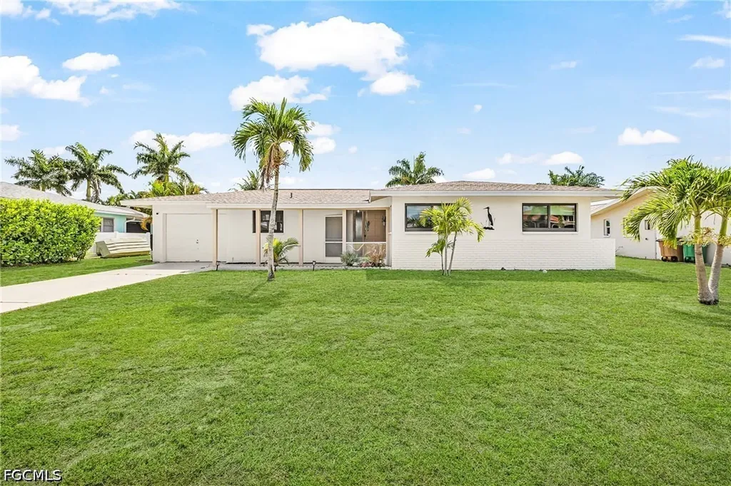 3009 SE 19th Place Cape Coral FL 33904