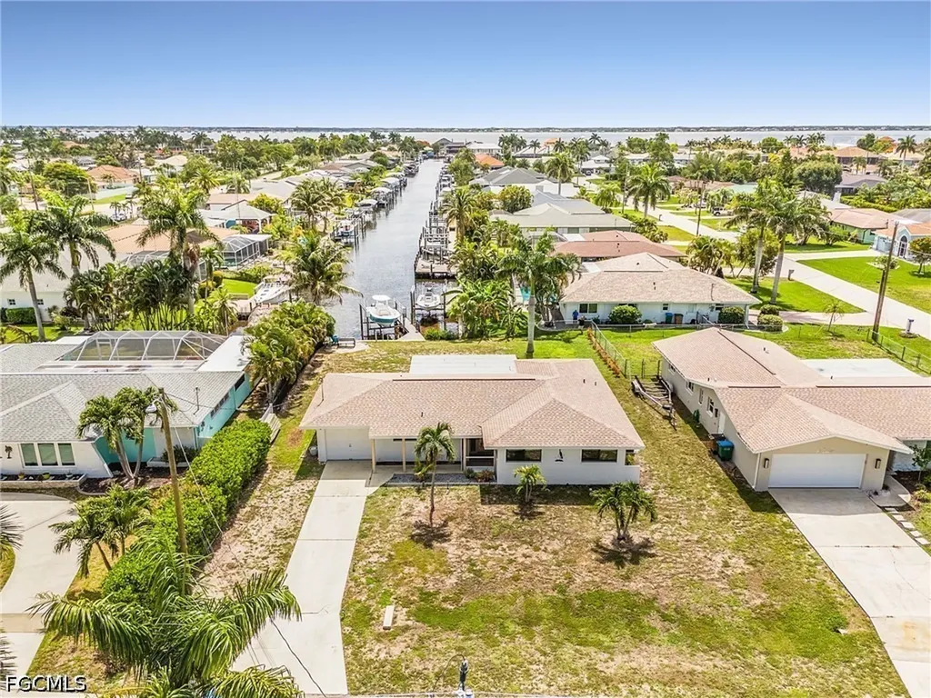 3009 SE 19th Place Cape Coral FL 33904