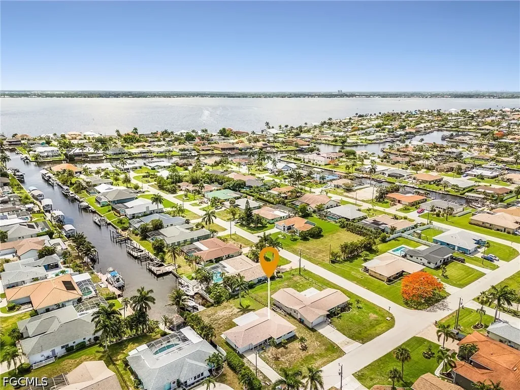 3009 SE 19th Place Cape Coral FL 33904