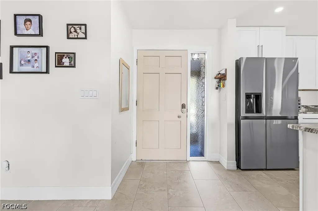 3009 SE 19th Place Cape Coral FL 33904