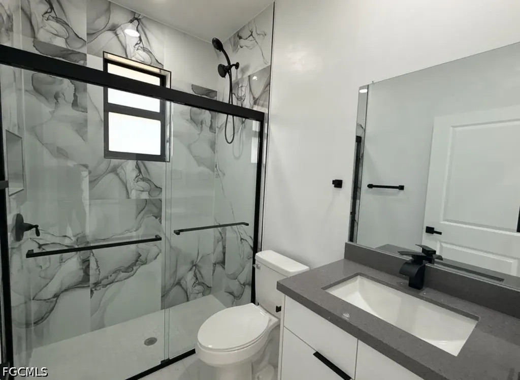 404-406 Chalet Avenue S Lehigh Acres FL 33974