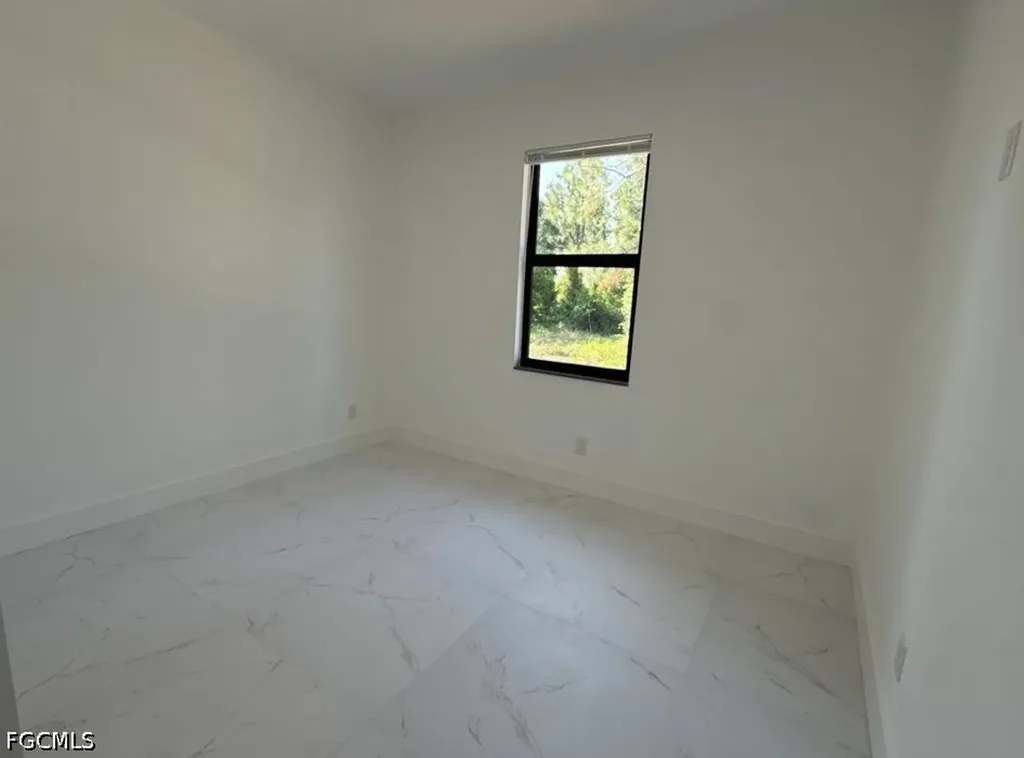 404-406 Chalet Avenue S Lehigh Acres FL 33974