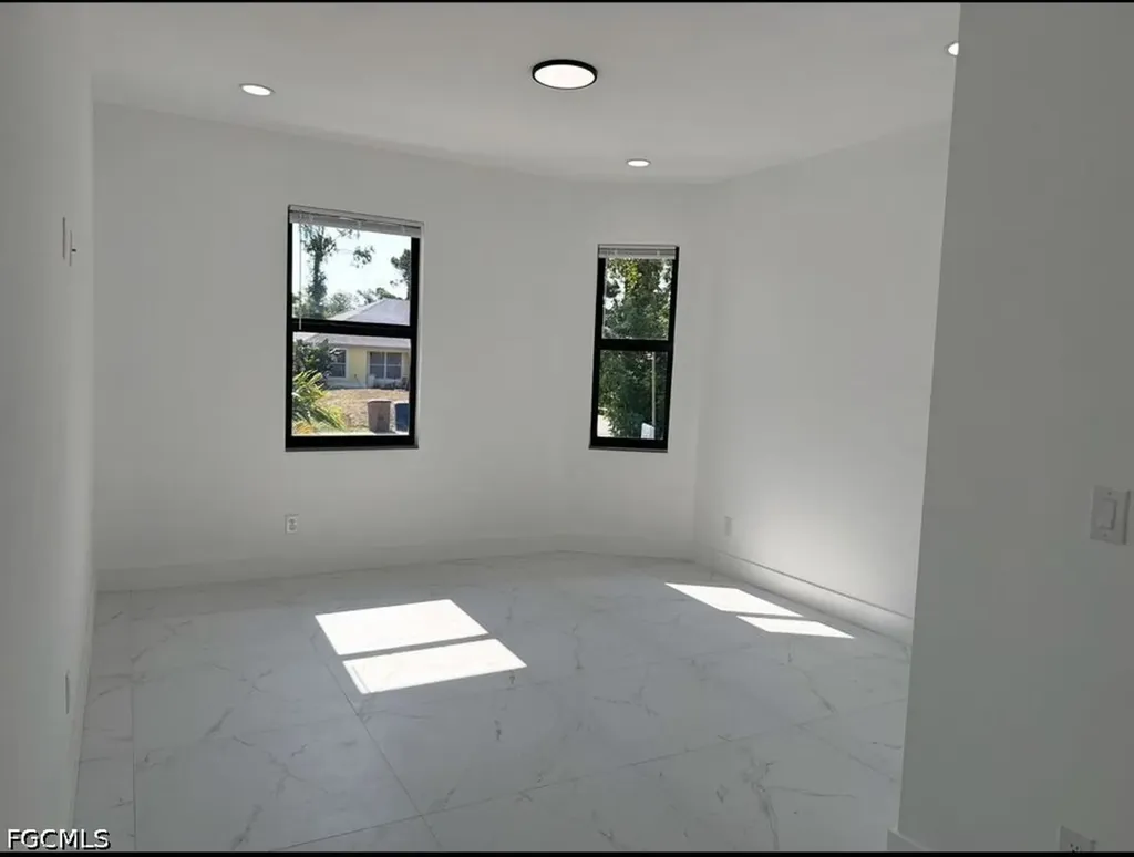 404-406 Chalet Avenue S Lehigh Acres FL 33974