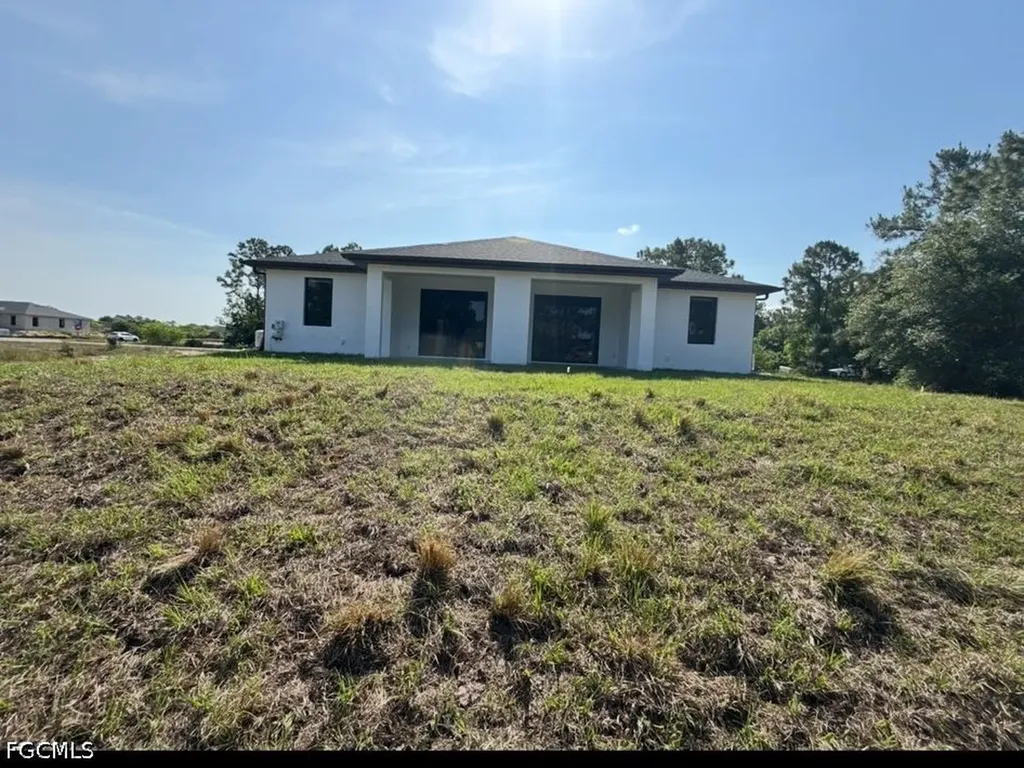 404-406 Chalet Avenue S Lehigh Acres FL 33974
