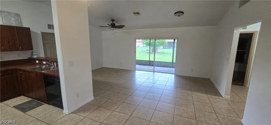 573 Bell Boulevard S Lehigh Acres FL 33974