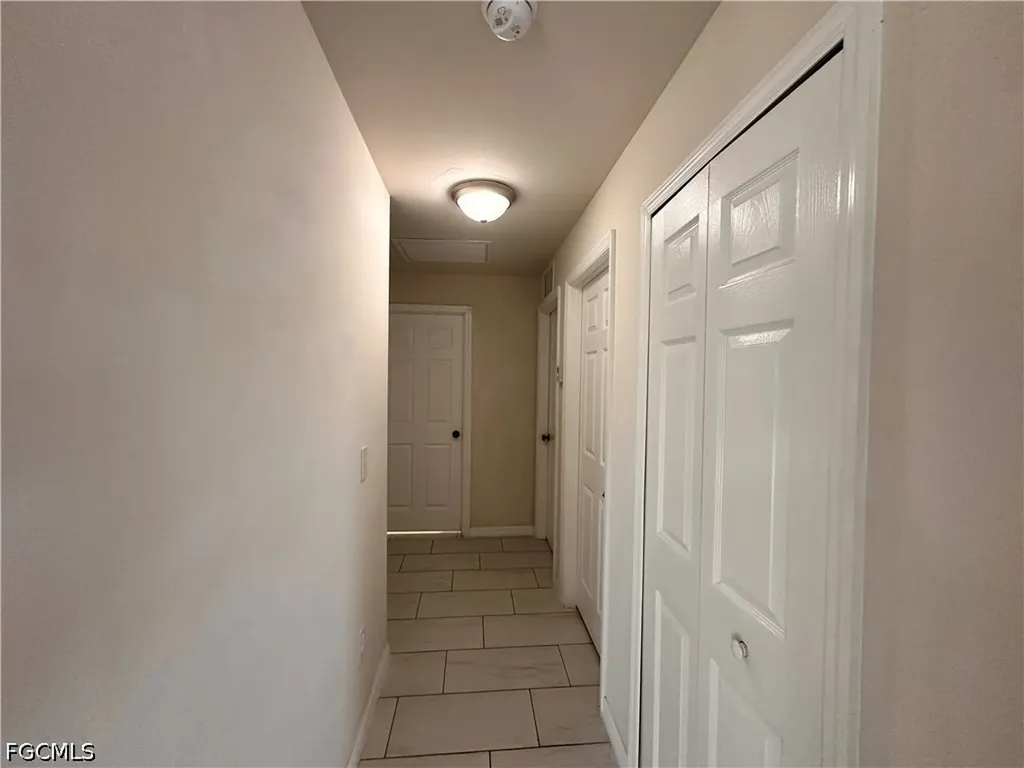 2212 SW Santa Barbara Place Cape Coral FL 33991