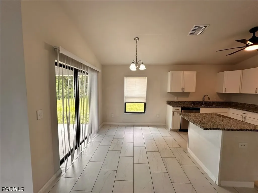 2212 SW Santa Barbara Place Cape Coral FL 33991