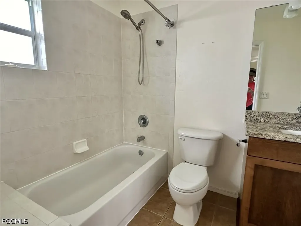 2306/2308 NE 16th Terrace Cape Coral FL 33909
