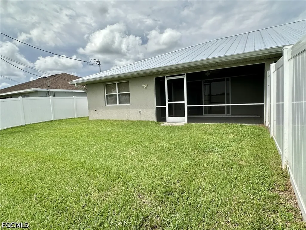 2306/2308 NE 16th Terrace Cape Coral FL 33909