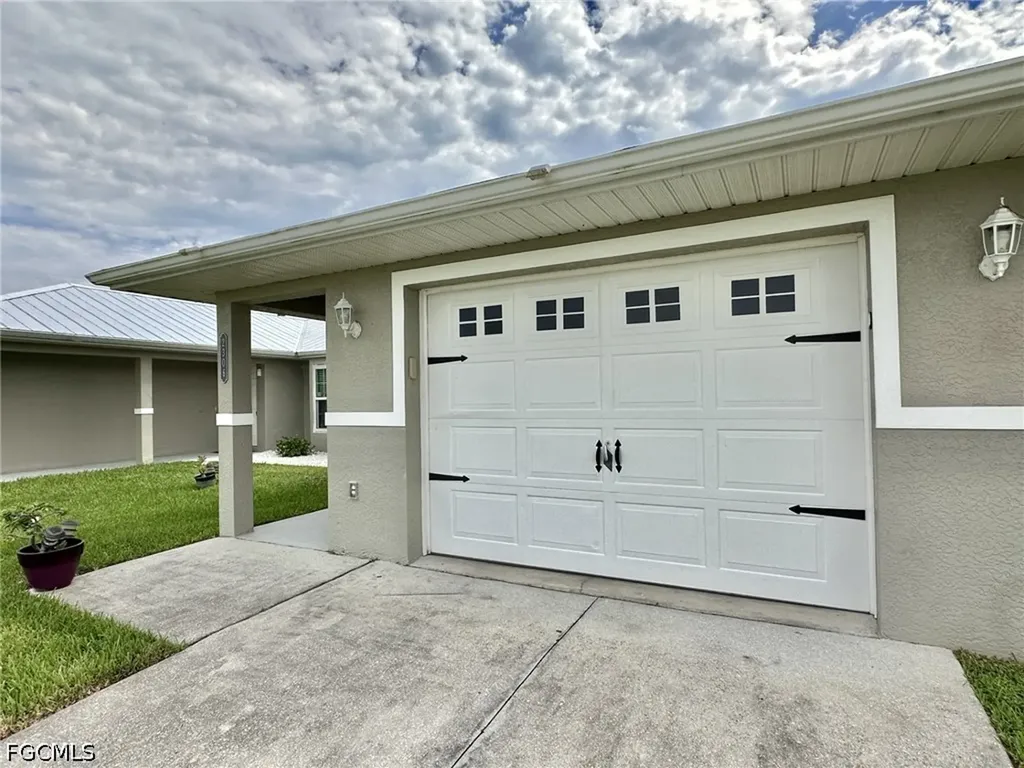 2306/2308 NE 16th Terrace Cape Coral FL 33909