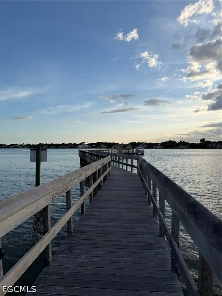 4700 Yacht Harbor Drive Naples FL 34112