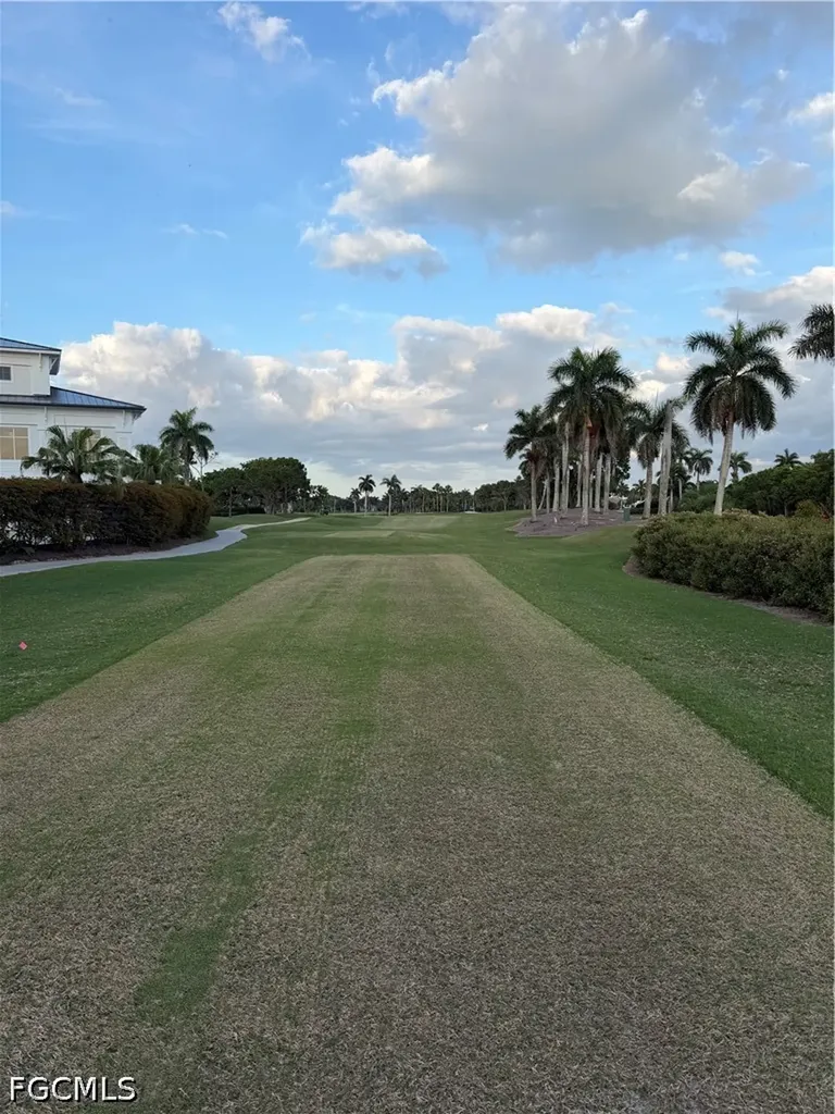 4700 Yacht Harbor Drive Naples FL 34112