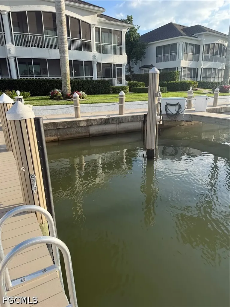 4700 Yacht Harbor Drive Naples FL 34112