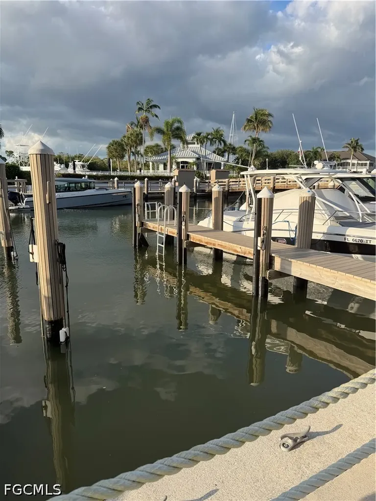 4700 Yacht Harbor Drive Naples FL 34112