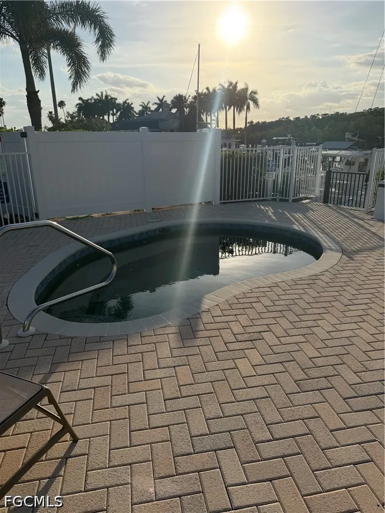 4700 Yacht Harbor Drive Naples FL 34112
